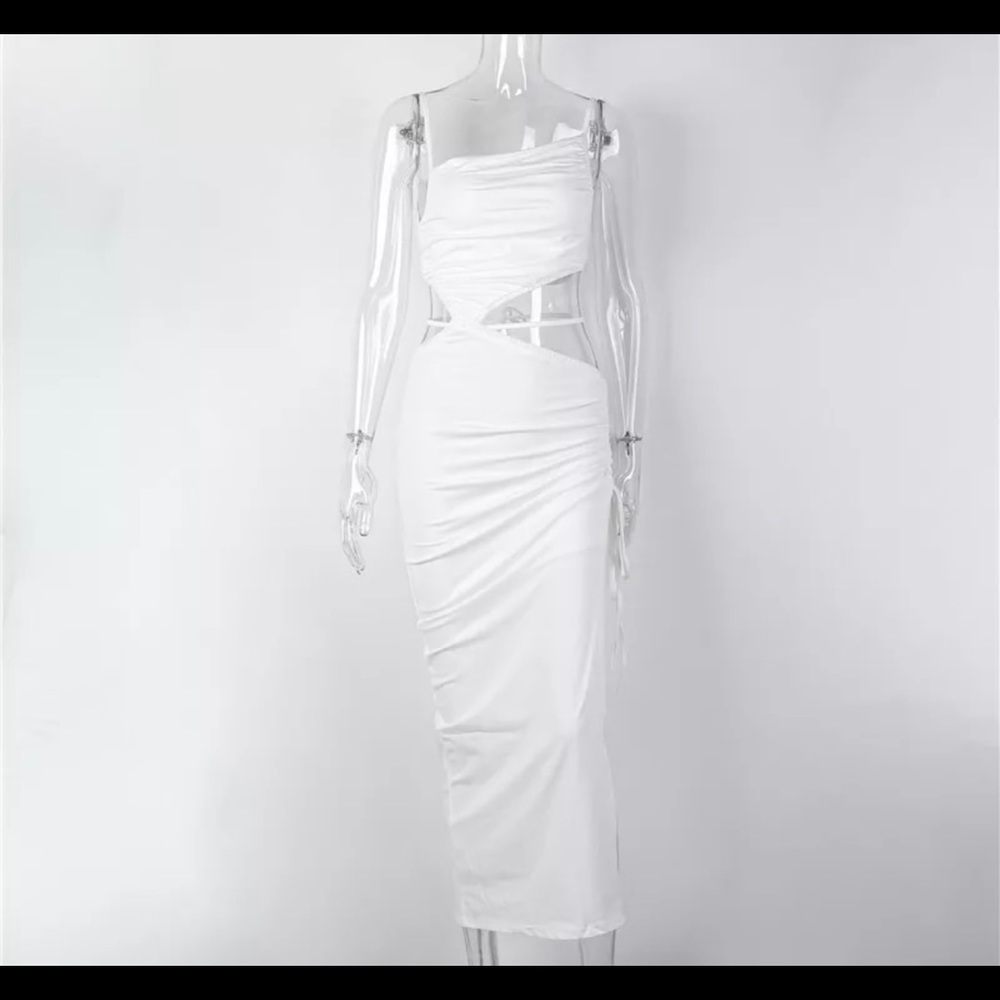 Summer dress, open back dress, cut-out dress - Picture 3 of 8